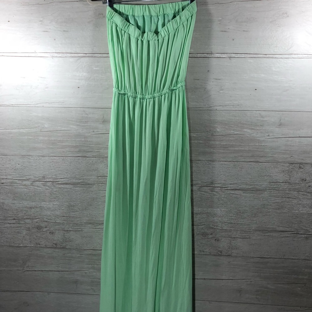 Splendid Strapless Green Maxi Dress with Pockets